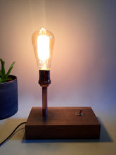 Lampe Koppa - Lampe noyer avec interrupteur à bascule